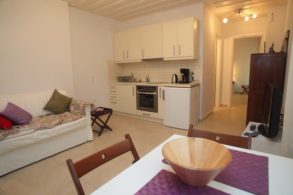 Wild Sea Apartments อาโยส นิกีตัส ห้อง รูปภาพ